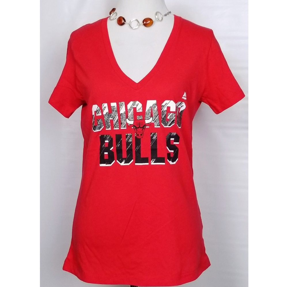 Chicago Bulls NBA Red Womens Logo V Neck Top